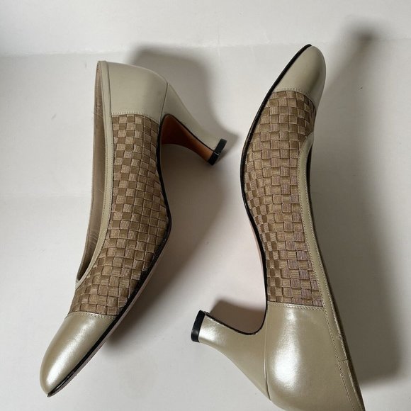 Salvatore Ferragamo Cream and Tan Woven Heels - Picture 12 of 16